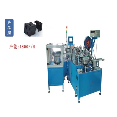 美規(guī)卡線式插座自動組裝機